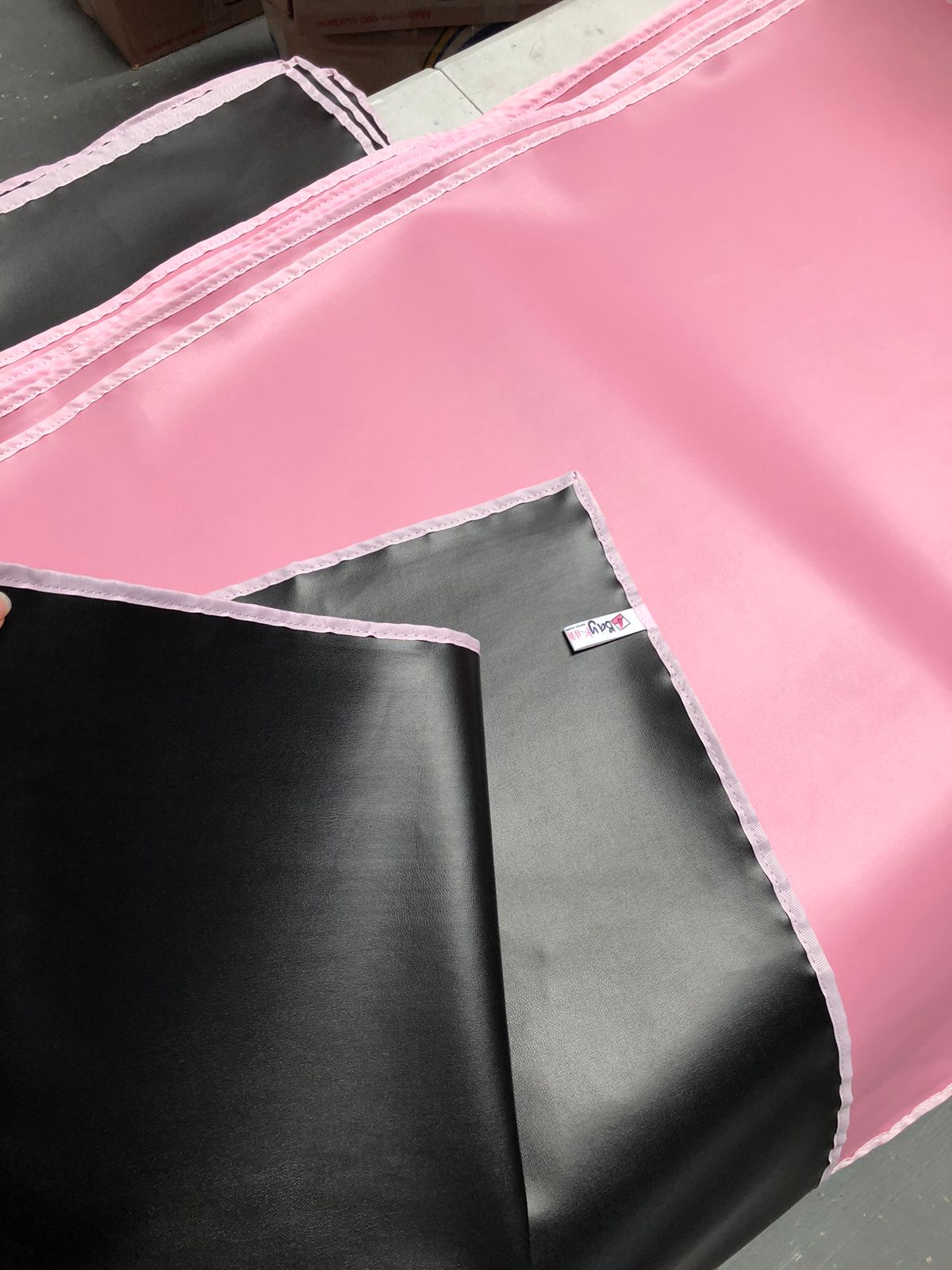 Tapete anti derrames de cera